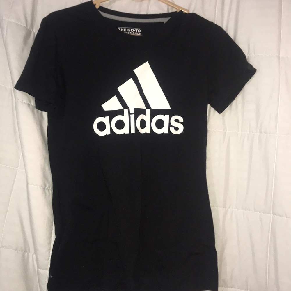 Adidas T-shirt